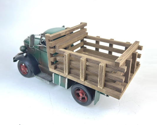 Vintage Farm Truck Metal Decor