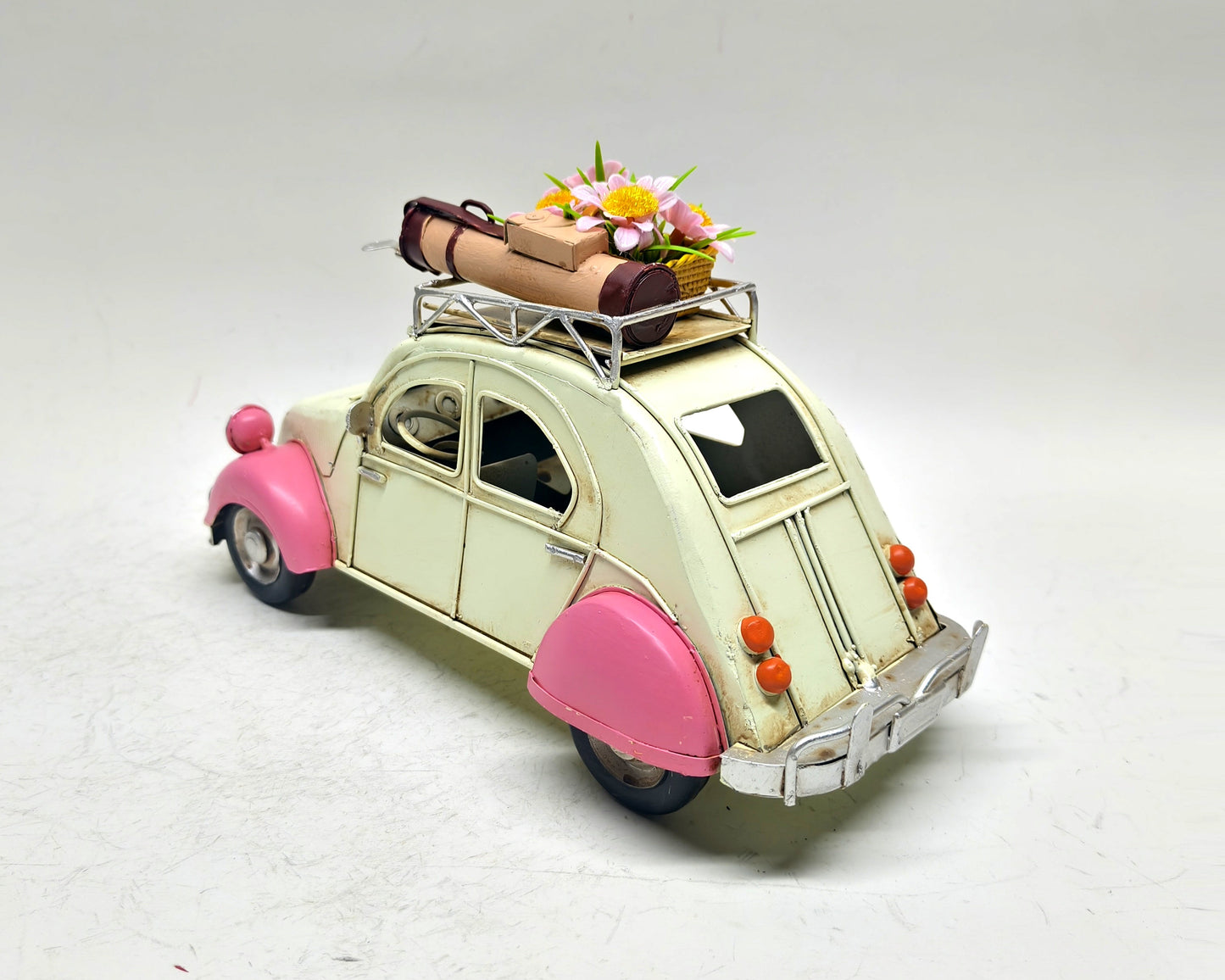 Retro Road Trip Car Decor